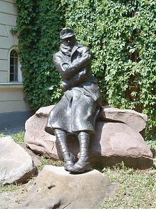 Székesfehérvári szobra Nagy Benedek szobrászművész alkotása