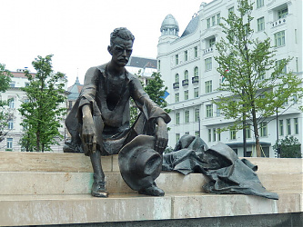 Emlékműve Budapesten