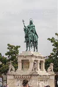 Stróbl Alajos szobrász és Schulek Frigyes építész alkotása a Halászbástyán