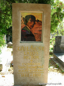 Síremléke a Farkasréti temetőben