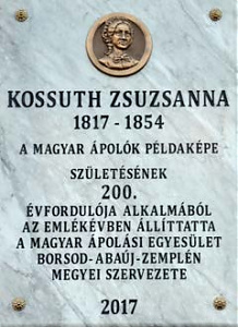 Emléktáblája Sátoraljaújhelyen