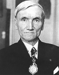 Rudnay a Corvin kitüntetésekkel