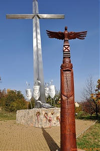 A csata emlékműve a hegyen