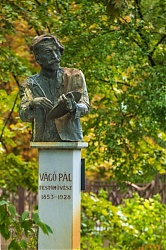 Mellszobra Jászapátiban