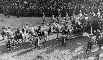 A hamvakat szállító hintó a Váci körúton