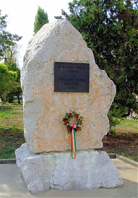 A 300. évfordulóra készült emlékmű